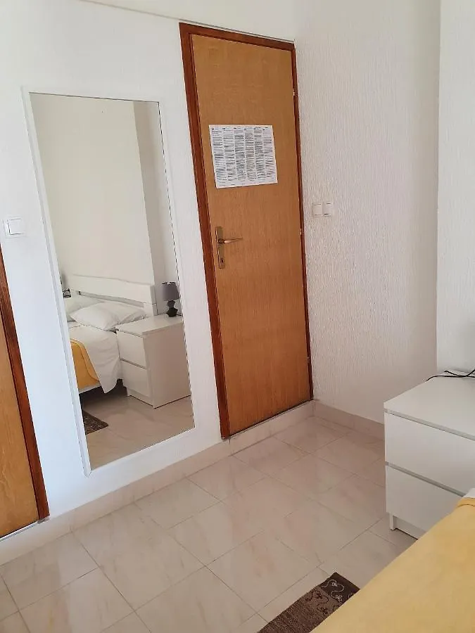 Apartment Ella Banjol