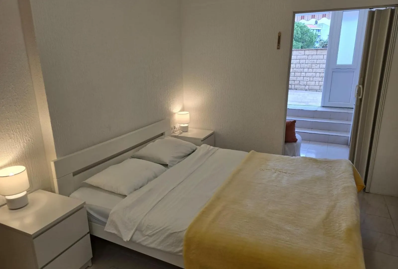 Apartment Ella Banjol